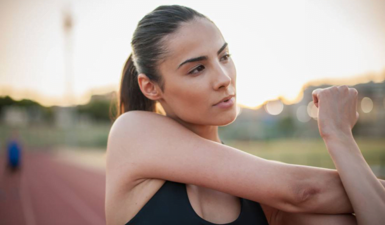 4 exercices simples pour muscler vos bras