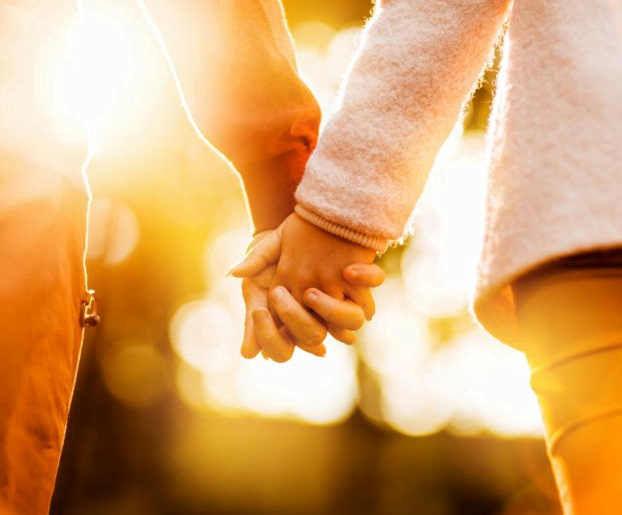 5 petites étapes scientifiquement prouvées qui peuvent renforcer notre relation