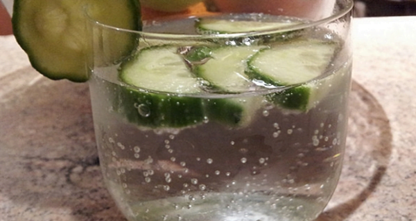 Il suffit de l&rsquo;ajouter à un verre d&rsquo;eau: il brûle les graisses, protège le cœur, prévient le diabète …