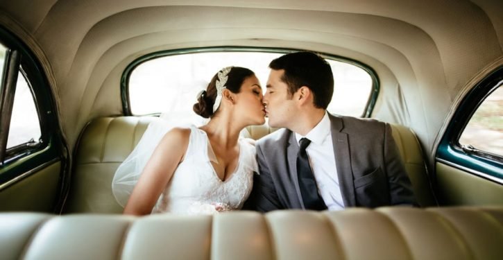 6 choses que seule une femme amoureuse peut faire. Si elle fait # 4, épousez-la!