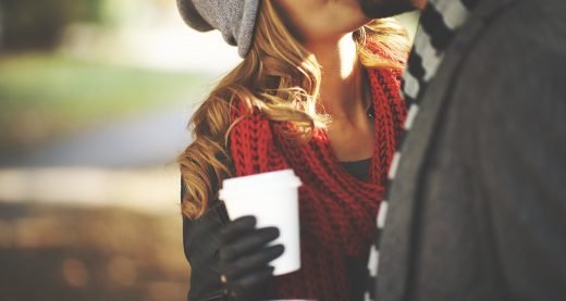 7 façons dont un homme montre qu&rsquo;il vous aime vraiment