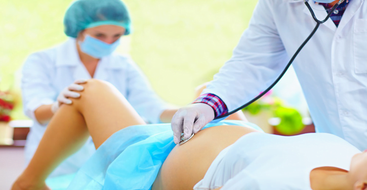 Une femme qui est dans le coma depuis 10 ans accouche d&rsquo;un bébé choqué par un médecin