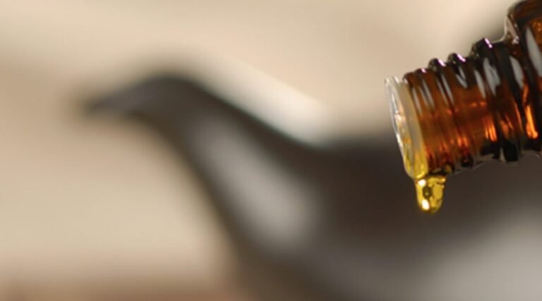 Cette huile peut combattre la migraine, l&rsquo;inflammation et l&rsquo;anxiété