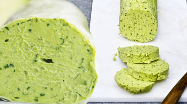 Recette: Apprenez à faire du beurre à l&rsquo;ail et à l&rsquo;avocat