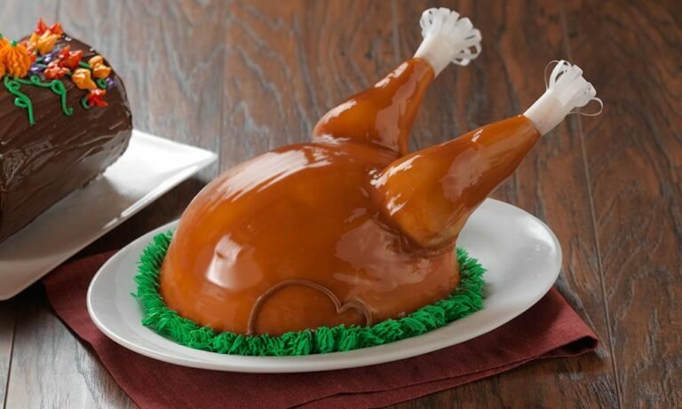baskin-robbins vend un gâteau à la crème glacée à la dinde qui semble extrêmement réaliste pour thanksgiving
