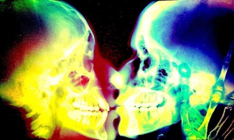 L’amour Rend-Il Réellement Les Gens Fous?