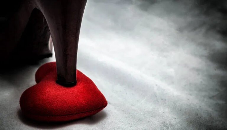 13 Raisons Pour Lesquelles Vous Continuez À Tomber sur La Mauvaise Personne Et Comment Briser Le Cycle