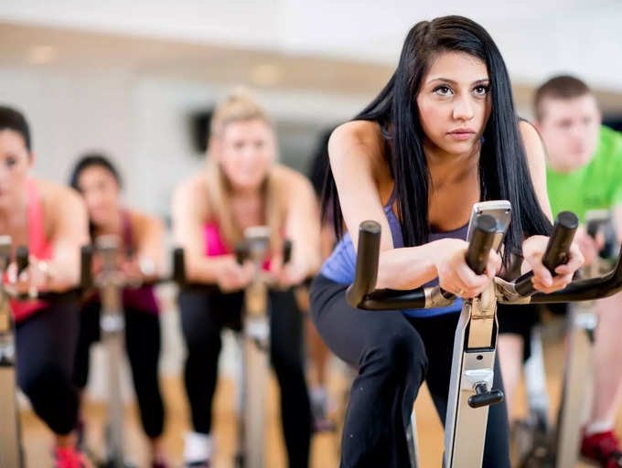 Comment la taille du soutien-gorge peut changer la façon dont les femmes font de l&rsquo;exercice