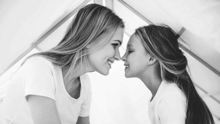 7 phrases qui établiront une connexion plus forte avec vos enfants