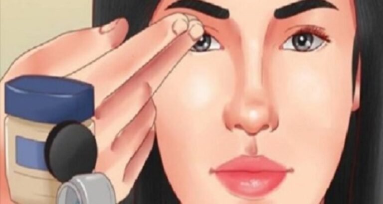 Voici Comment avoir l’air 10 ans plus jeune grâce à la vaseline